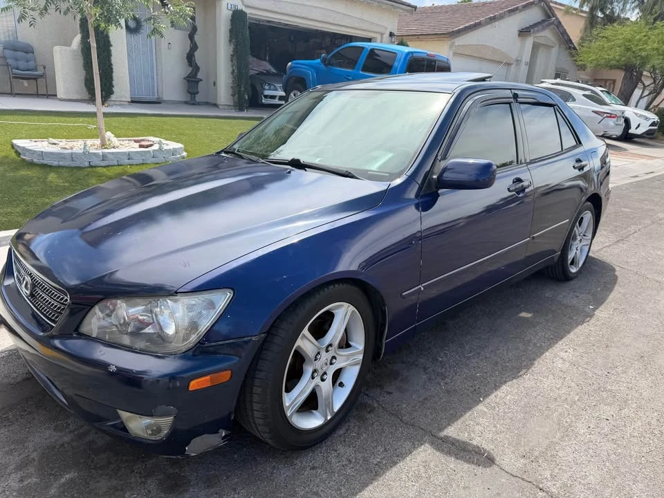 2005 Lexus IS 1st Gen - Image 5 of 20