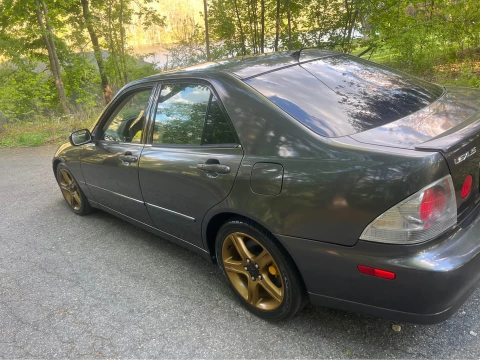 2005 Lexus IS 1st Gen - Image 6 of 12