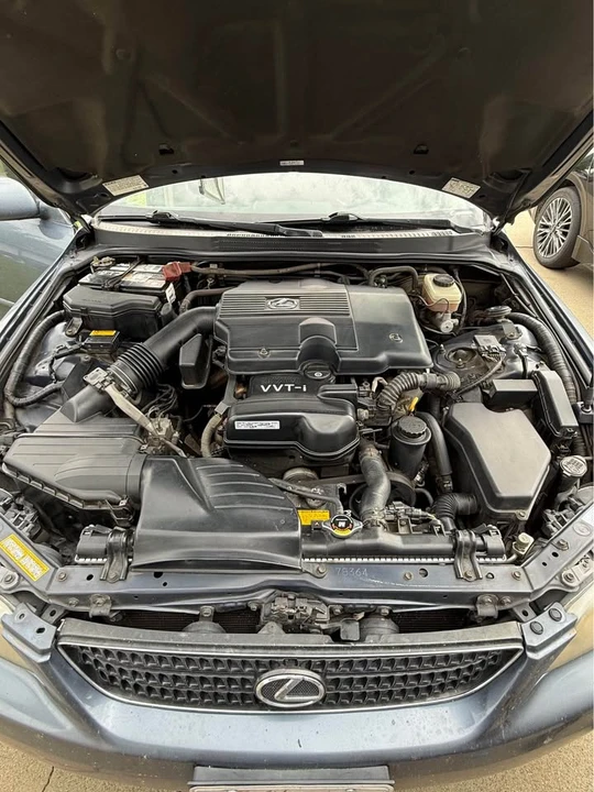 2005 Lexus IS 1st Gen - Image 11 of 14