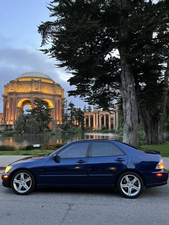 2005 Lexus IS 1st Gen - Image 4 of 14