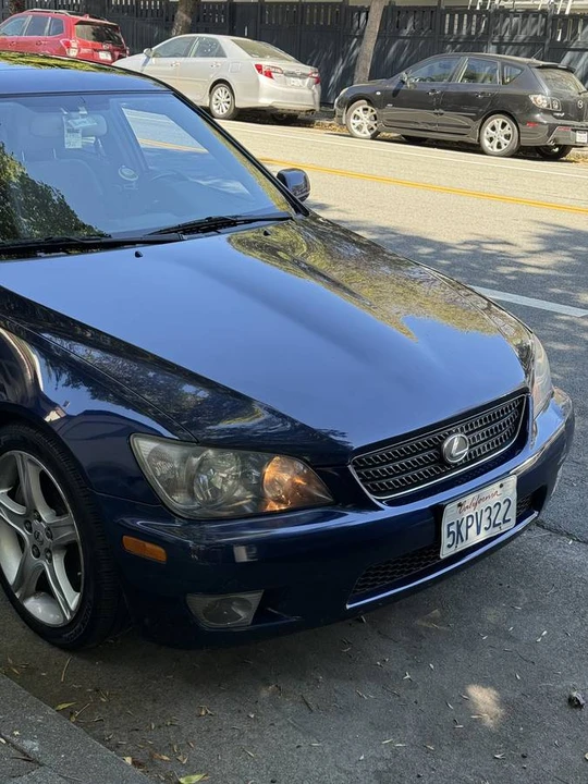 2005 Lexus IS 1st Gen - Image 6 of 14