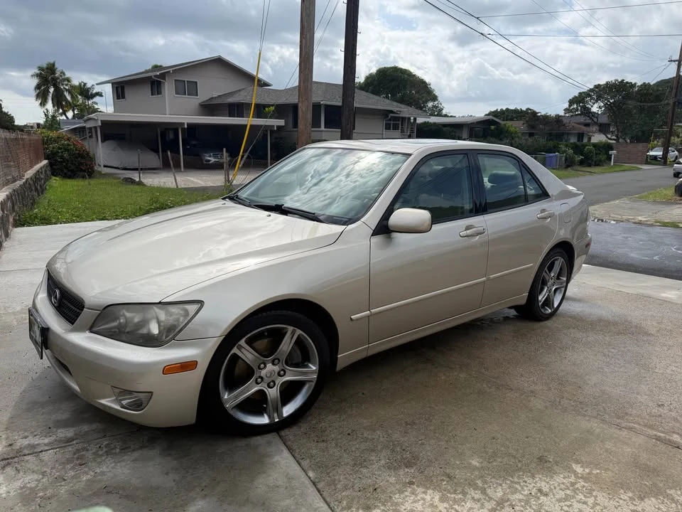2005 Lexus IS 1st Gen - Image 8 of 10