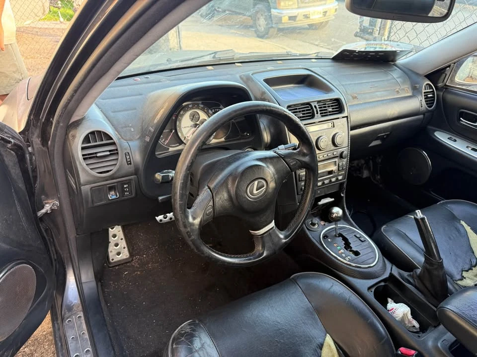 2005 Lexus IS 1st Gen - Image 4 of 4