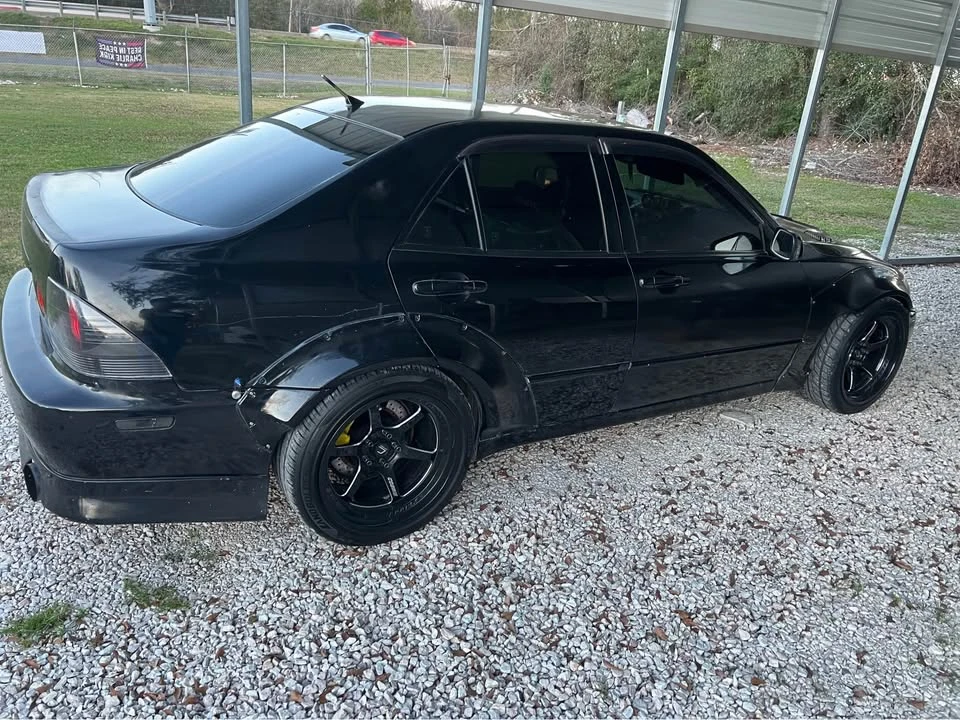 2005 Lexus IS 1st Gen - Image 5 of 15