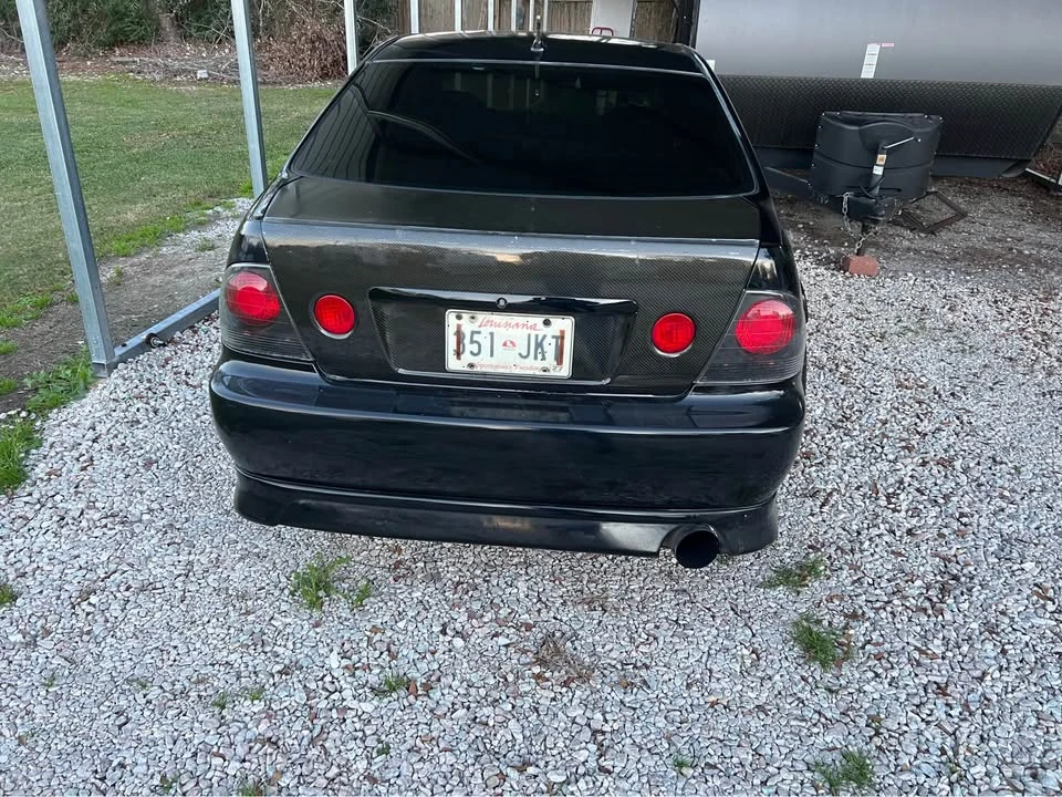 2005 Lexus IS 1st Gen - Image 4 of 15