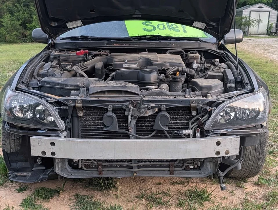 2005 Lexus IS 1st Gen - Image 4 of 5