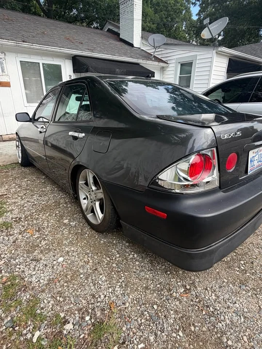 2005 Lexus IS 1st Gen - Image 4 of 6