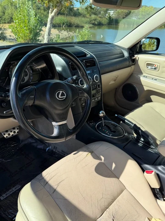 2005 Lexus IS 1st Gen - Image 8 of 16