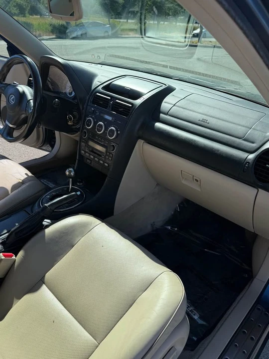 2005 Lexus IS 1st Gen - Image 13 of 16
