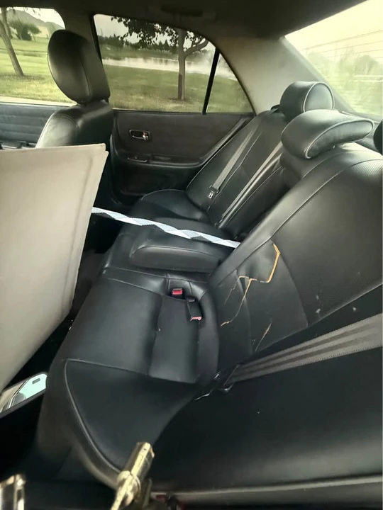 2005 Lexus IS 1st Gen - Image 4 of 5