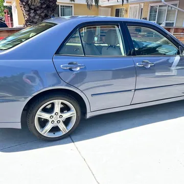 2005 Lexus IS 300 Sedan