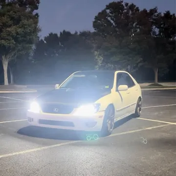2005 Lexus IS 300 Sedan 4D