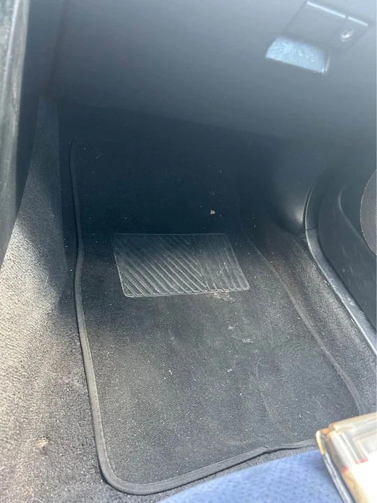 2005 Lexus IS 1st Gen - Image 9 of 20