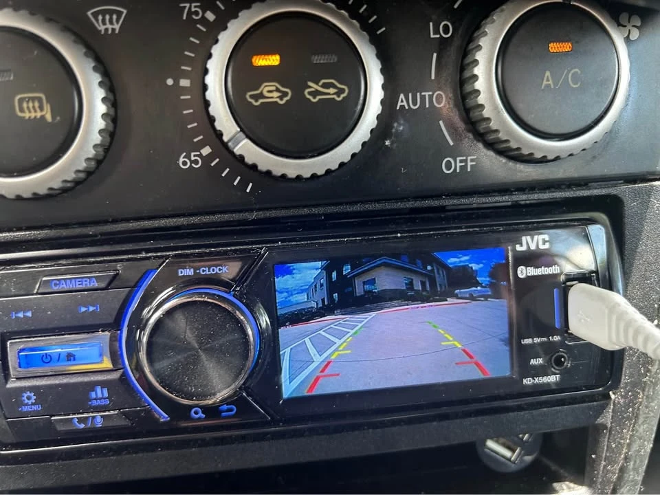 2005 Lexus IS 1st Gen - Image 8 of 20