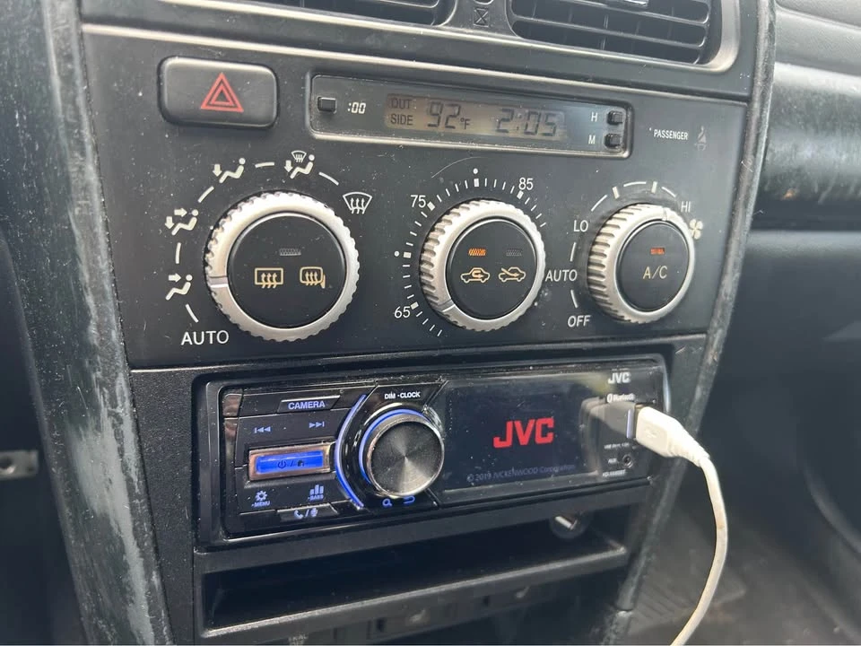 2005 Lexus IS 1st Gen - Image 6 of 20