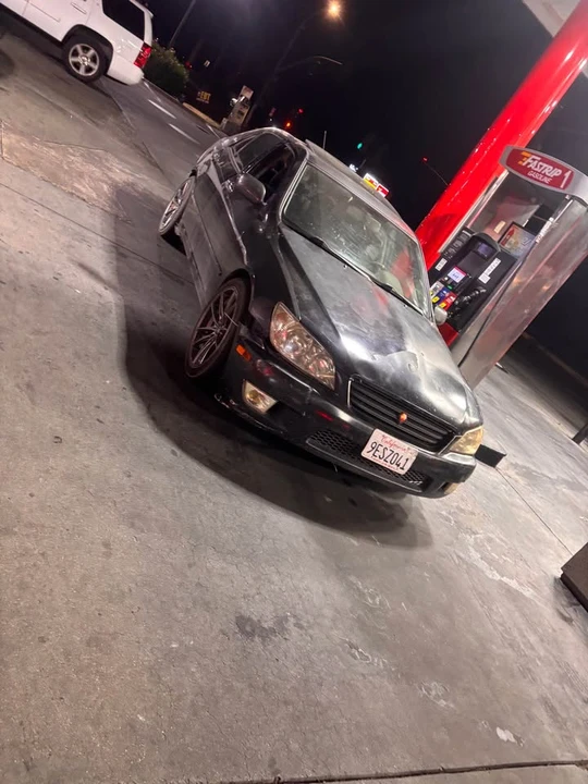 2005 Lexus IS 1st Gen - Image 5 of 7