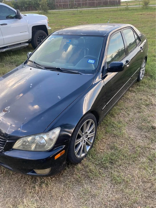 2005 Lexus IS 1st Gen - Image 2 of 10