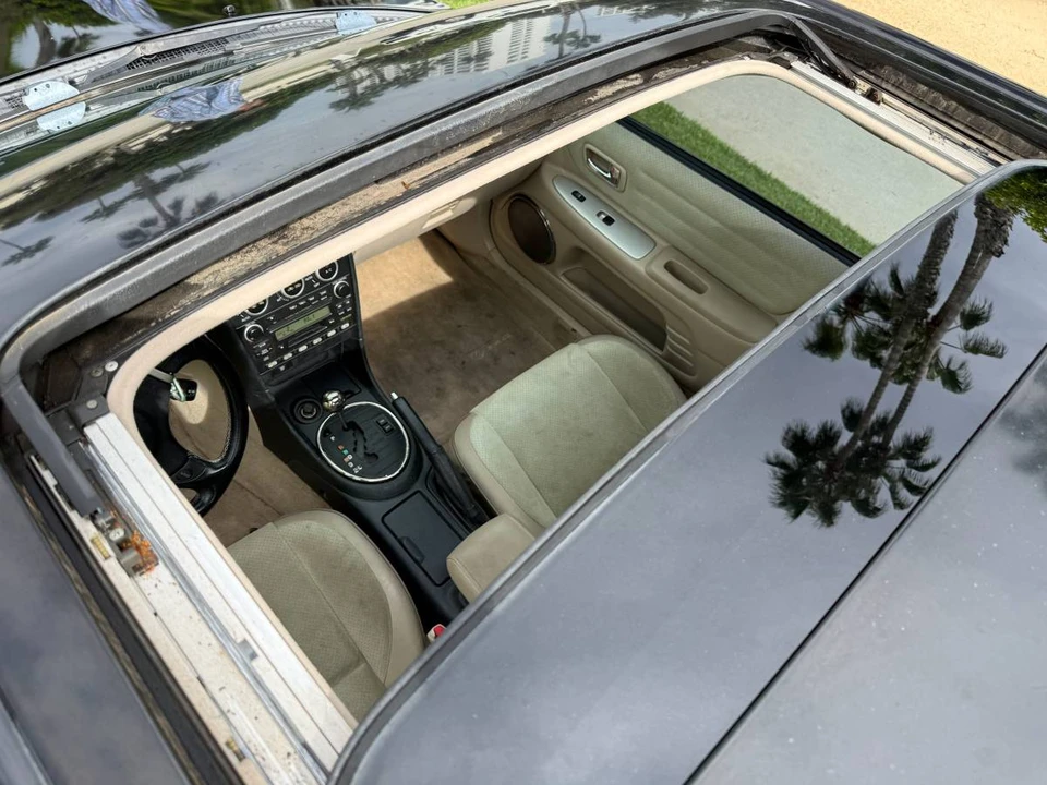 2005 Lexus IS 1st Gen - Image 10 of 12