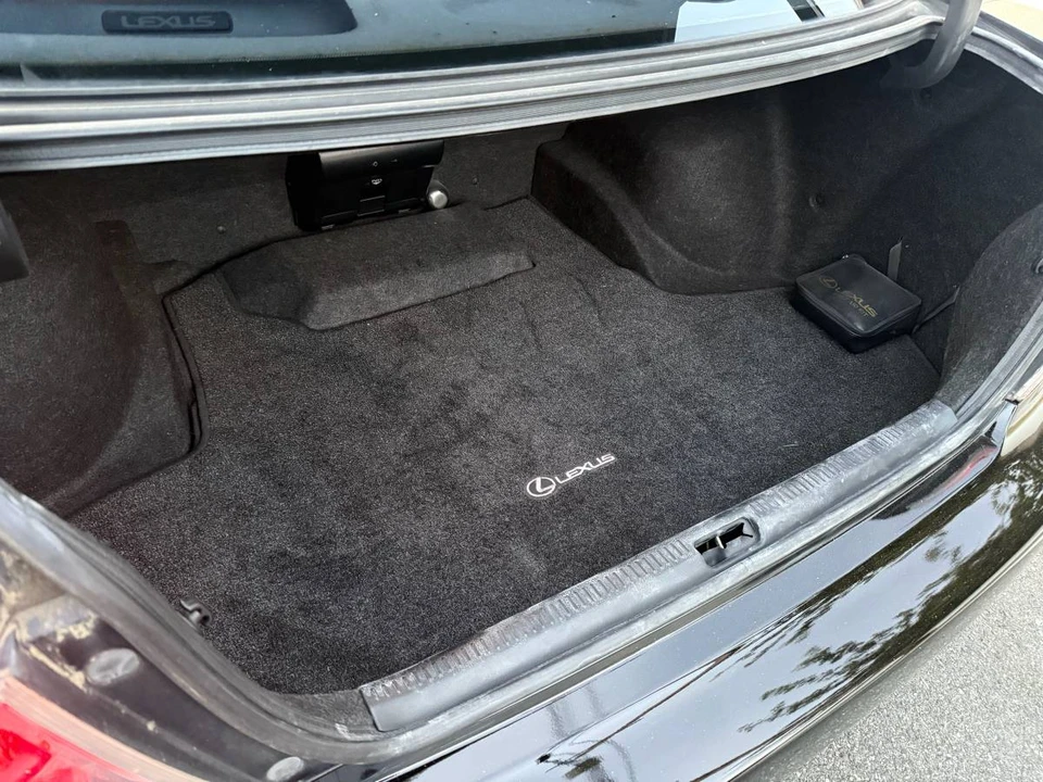 2005 Lexus IS 1st Gen - Image 12 of 12
