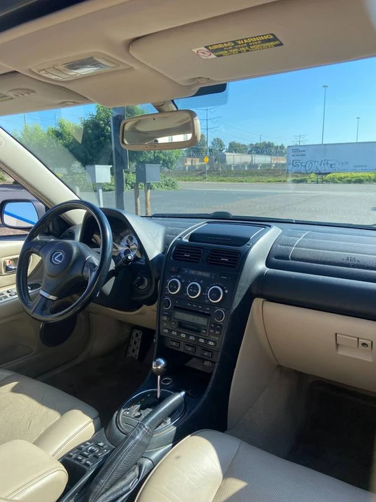 2005 Lexus IS 1st Gen - Image 6 of 9