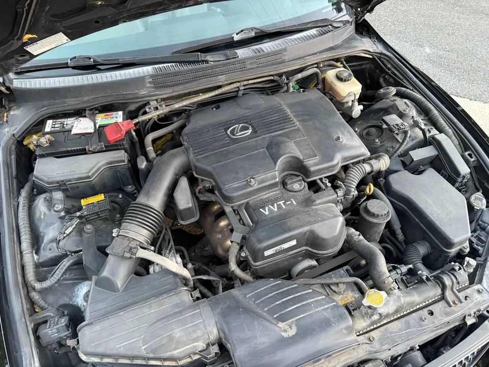 2005 Lexus IS 1st Gen - Image 11 of 12