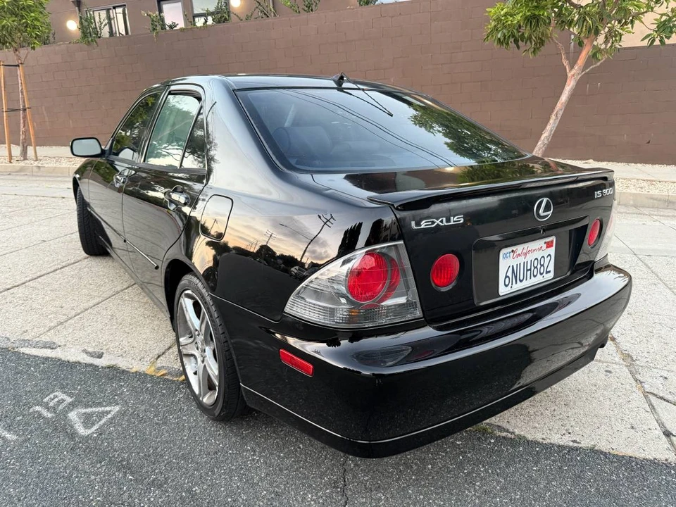 2005 Lexus IS 1st Gen - Image 6 of 12