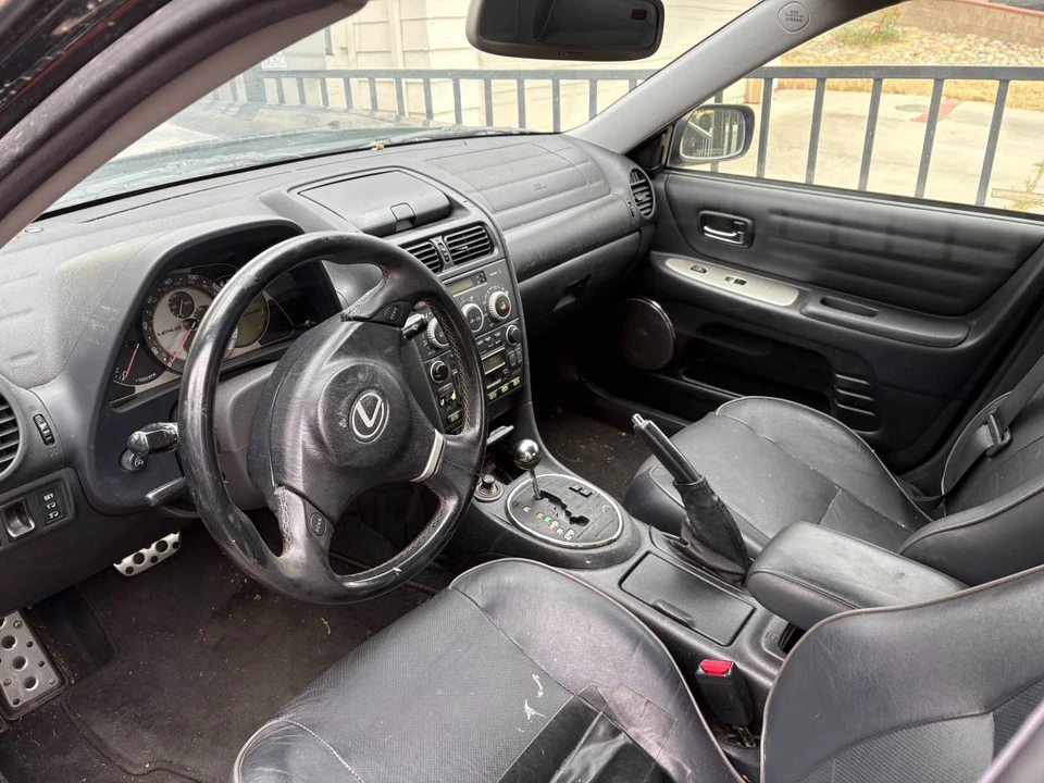 2005 Lexus IS 1st Gen - Image 4 of 5