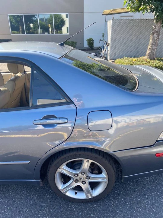 2005 Lexus IS 1st Gen - Image 9 of 9