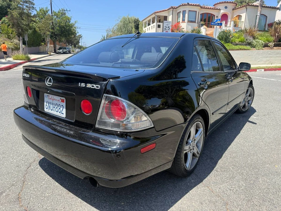 2005 Lexus IS 1st Gen - Image 4 of 12