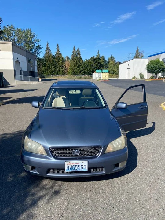 2005 Lexus IS 1st Gen - Image 3 of 9