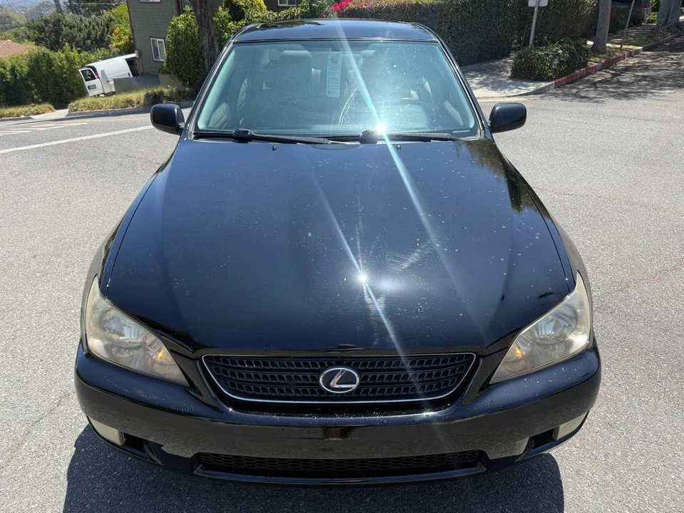 2005 Lexus IS 1st Gen - Image 6 of 12