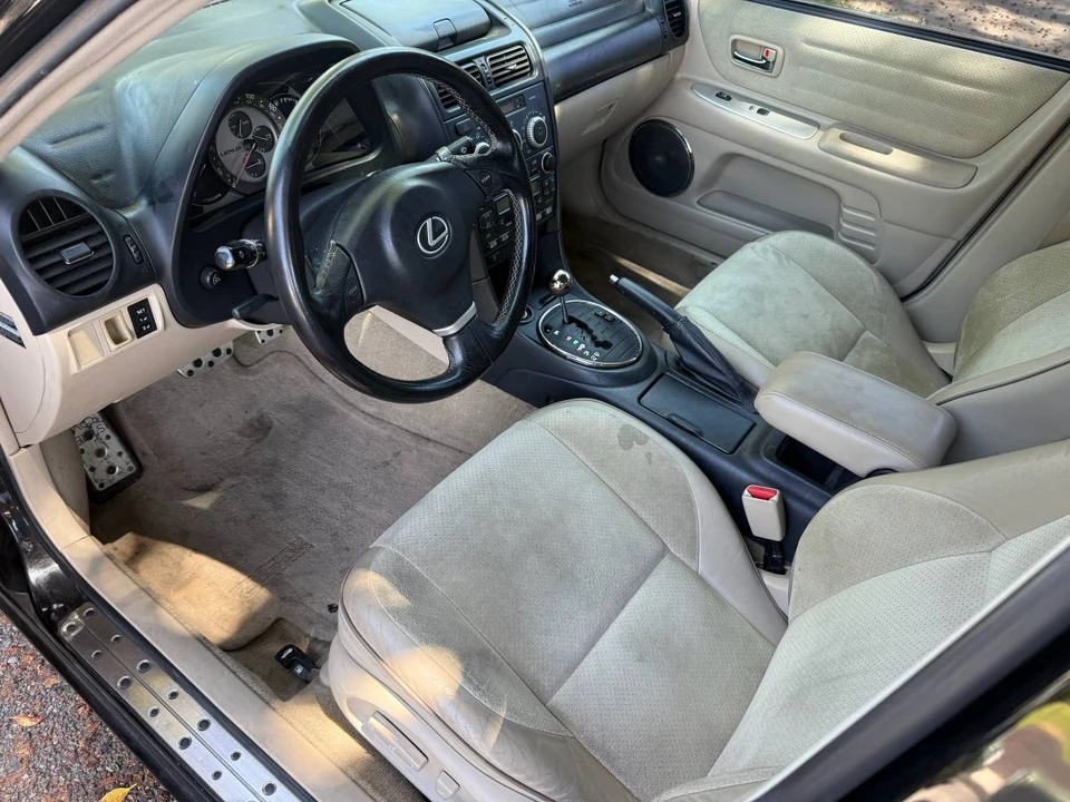 2005 Lexus IS 1st Gen - Image 7 of 12
