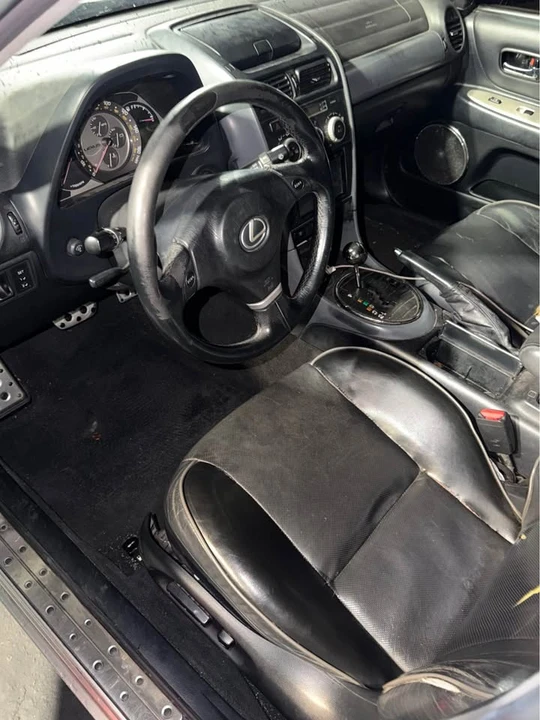 2005 Lexus IS 1st Gen - Image 5 of 10