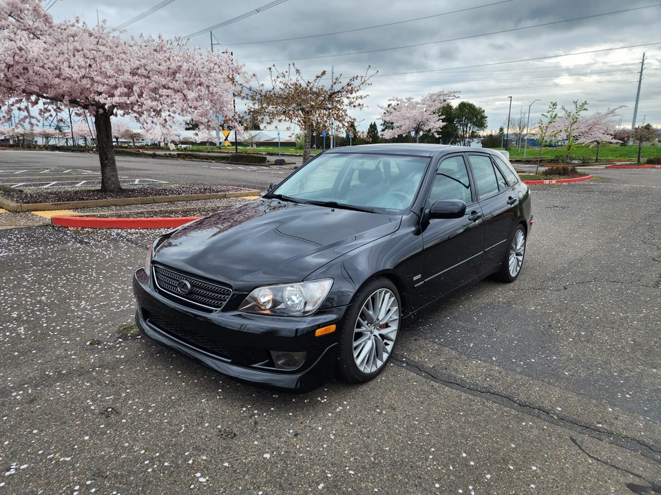 2005 Lexus IS 1st Gen - Image 8 of 31
