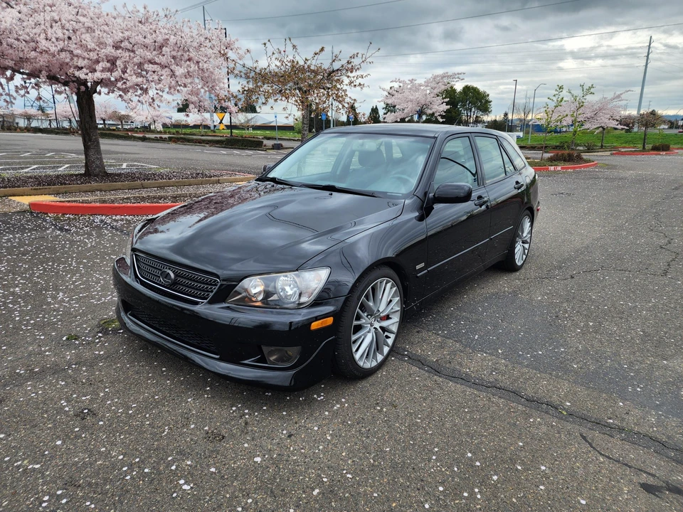 2005 Lexus IS 1st Gen - Image 7 of 31