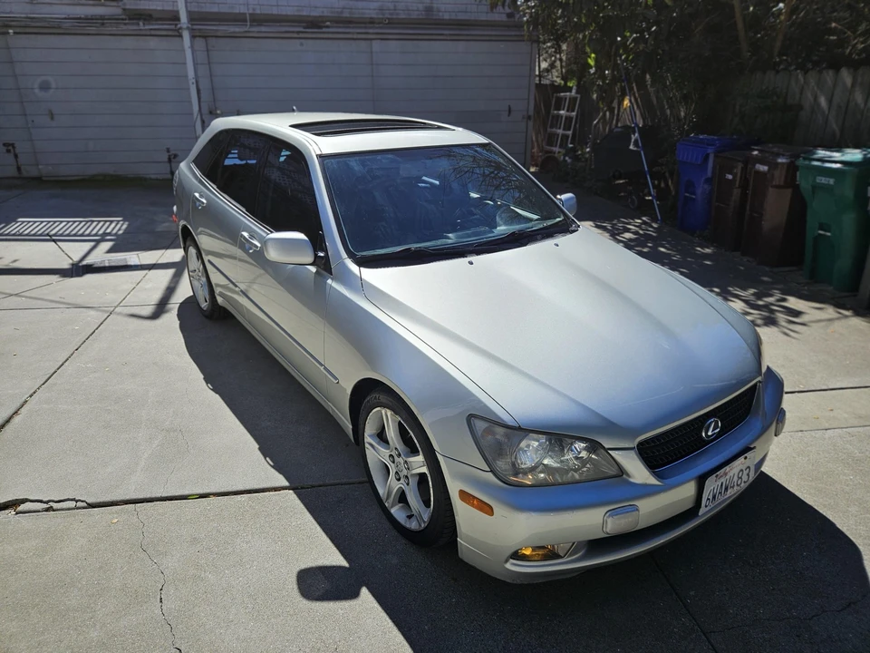 2005 Lexus IS 1st Gen - Image 30 of 31