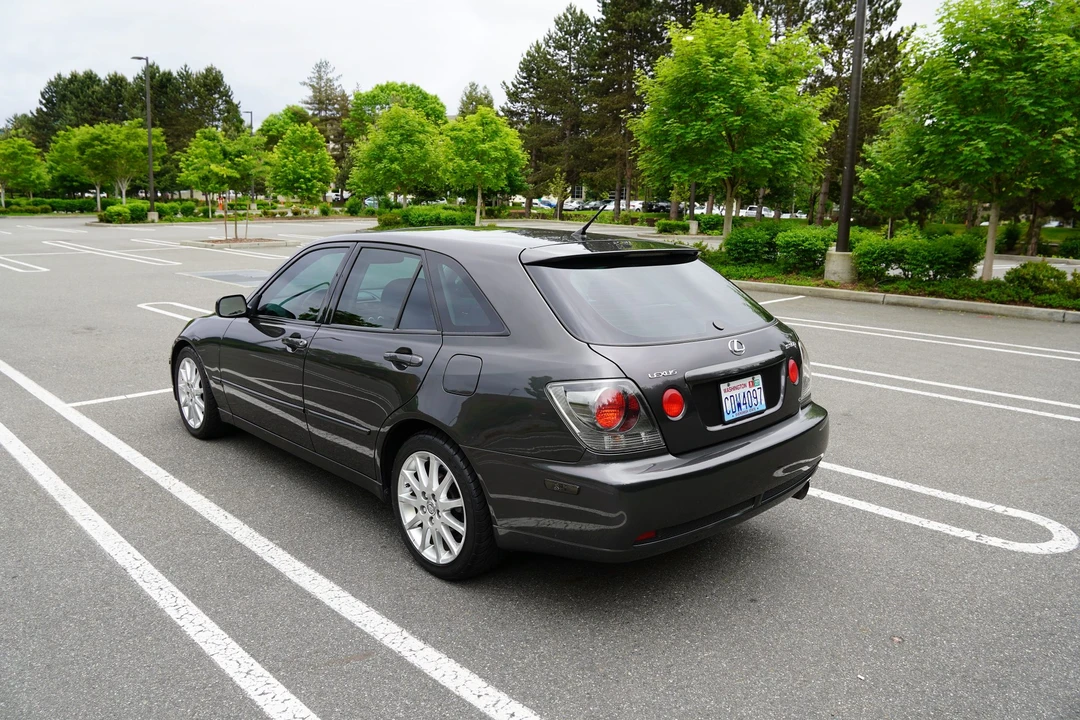 2005 Lexus IS 1st Gen - Image 5 of 31