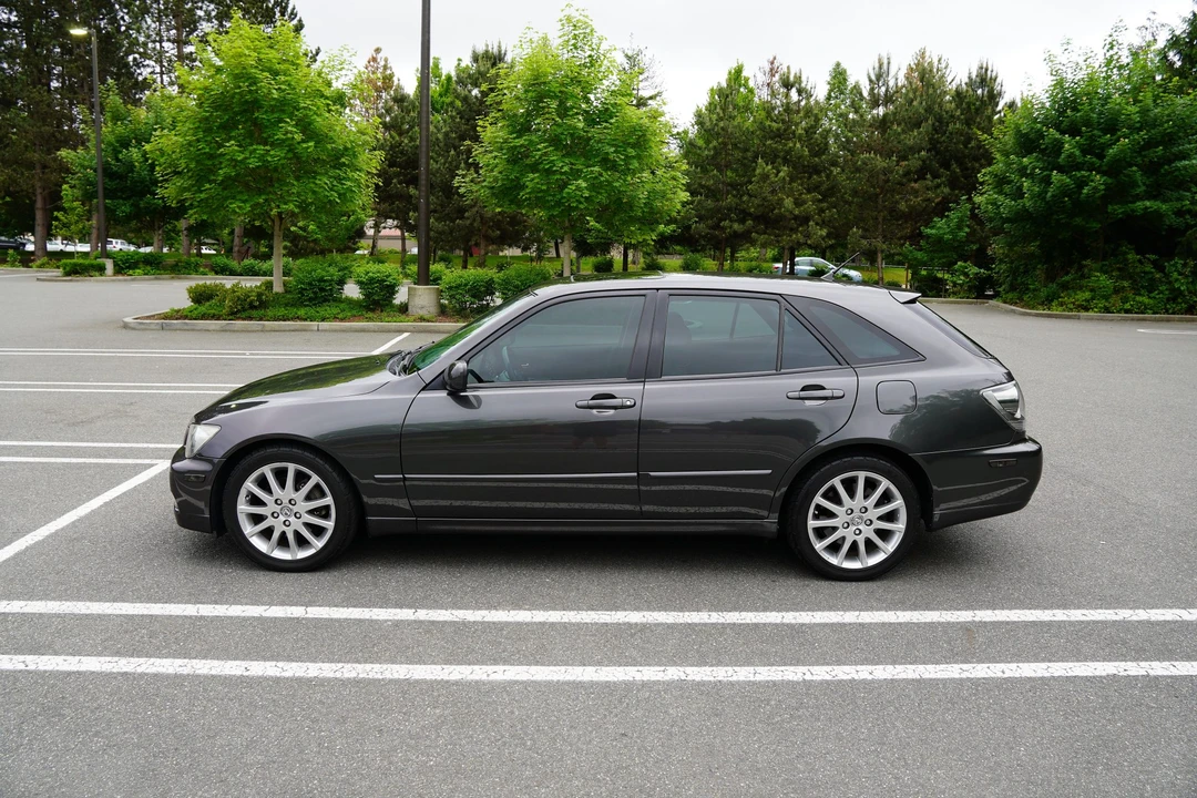 2005 Lexus IS 1st Gen - Image 3 of 31
