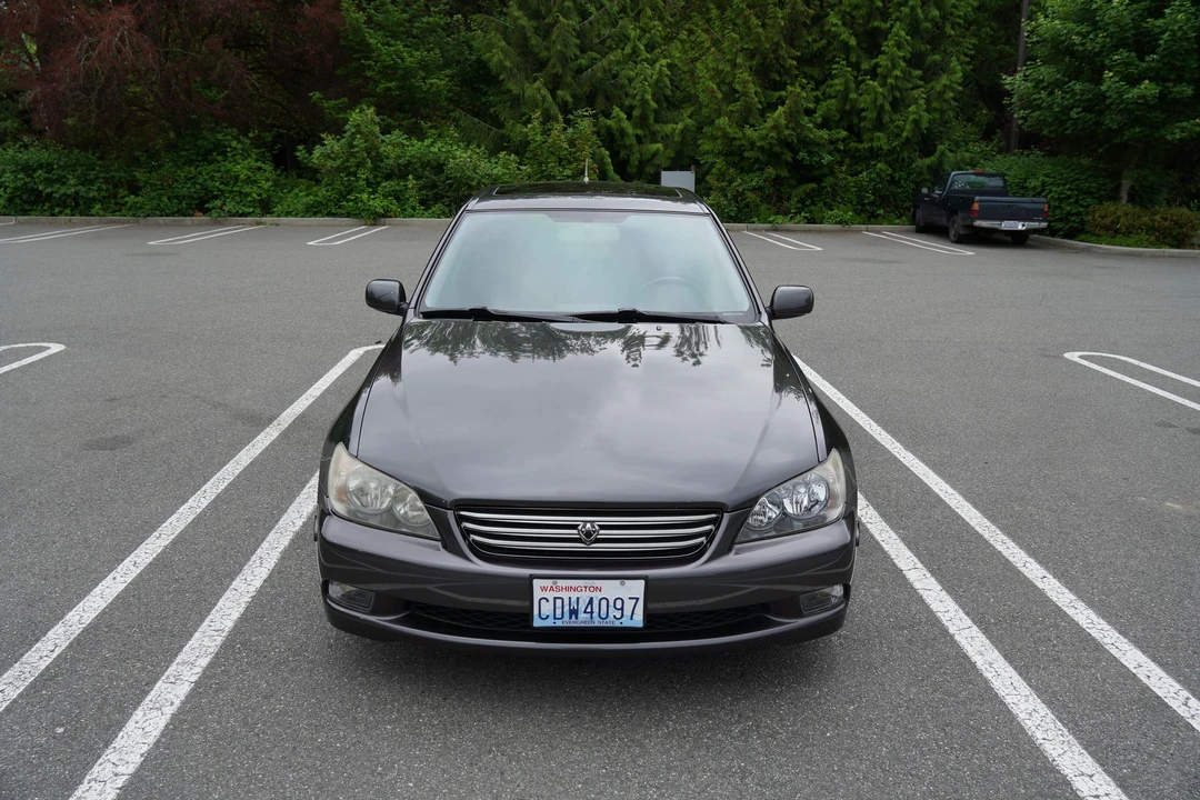 2005 Lexus IS 1st Gen - Image 11 of 31