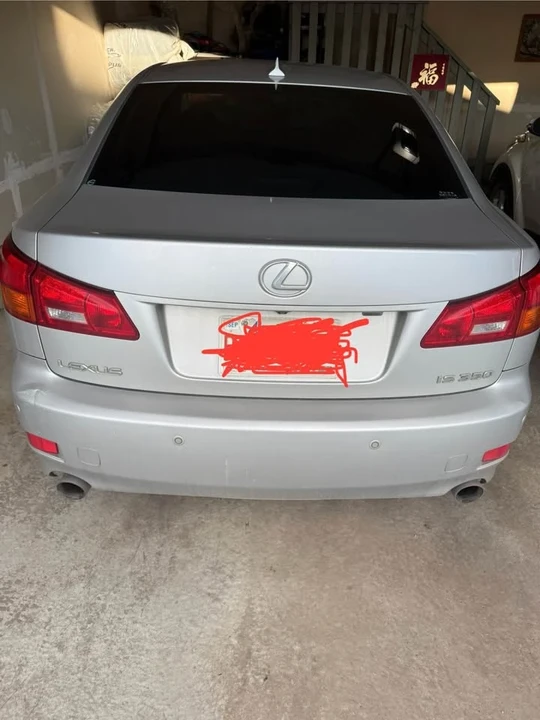 2005 Lexus IS 2nd Gen - Image 7 of 9