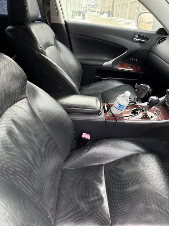 2005 Lexus IS 2nd Gen - Image 4 of 9