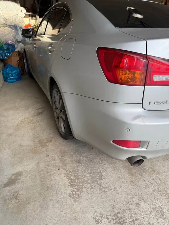 2005 Lexus IS 2nd Gen - Image 8 of 9
