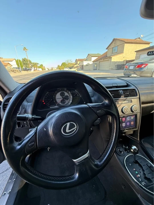 2005 Lexus IS 1st Gen - Image 6 of 11