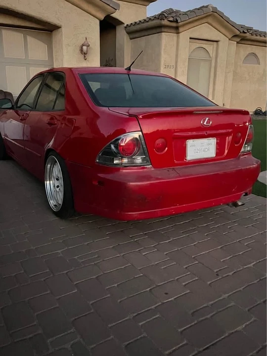 2005 Lexus IS 1st Gen - Image 8 of 9