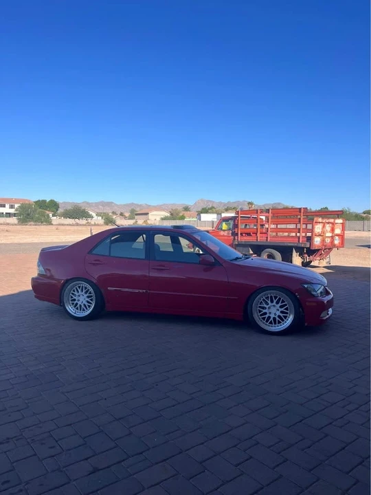 2005 Lexus IS 1st Gen - Image 2 of 9