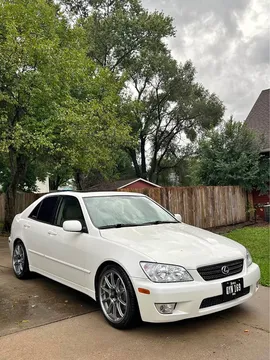 2005 Lexus IS300