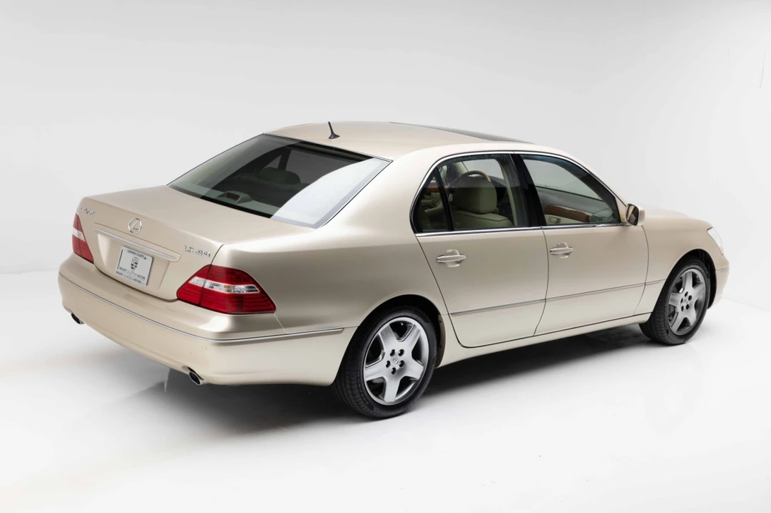 2005 Lexus LS 3rd Gen - Image 3 of 31