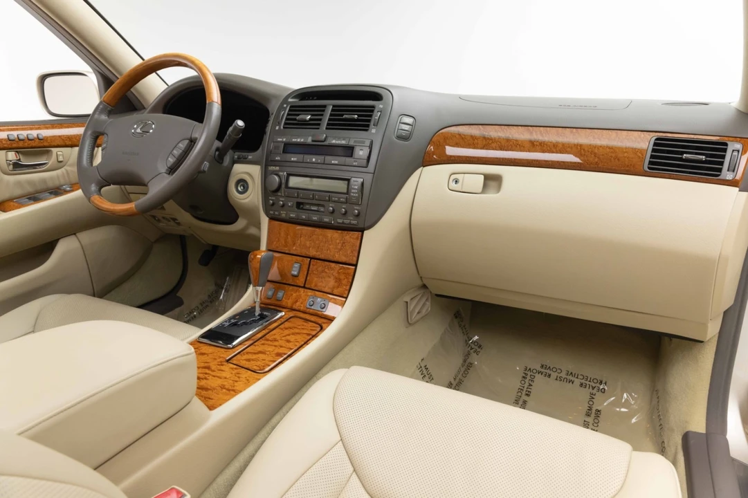 2005 Lexus LS 3rd Gen - Image 2 of 31