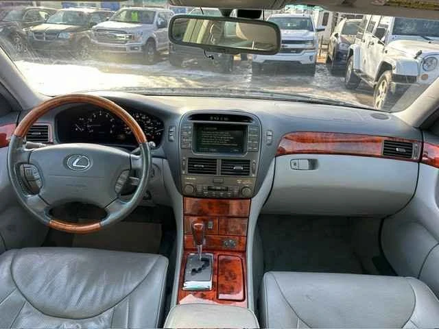 2005 Lexus LS 3rd Gen - Image 6 of 9