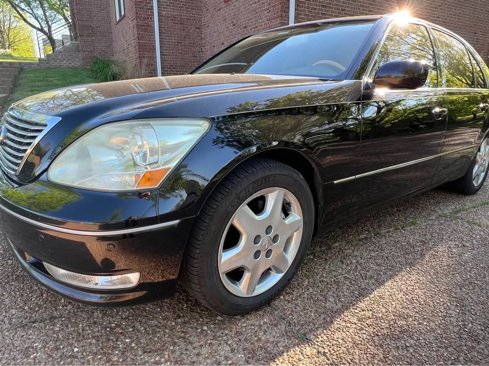 2005 Lexus LS 3rd Gen - Image 3 of 8